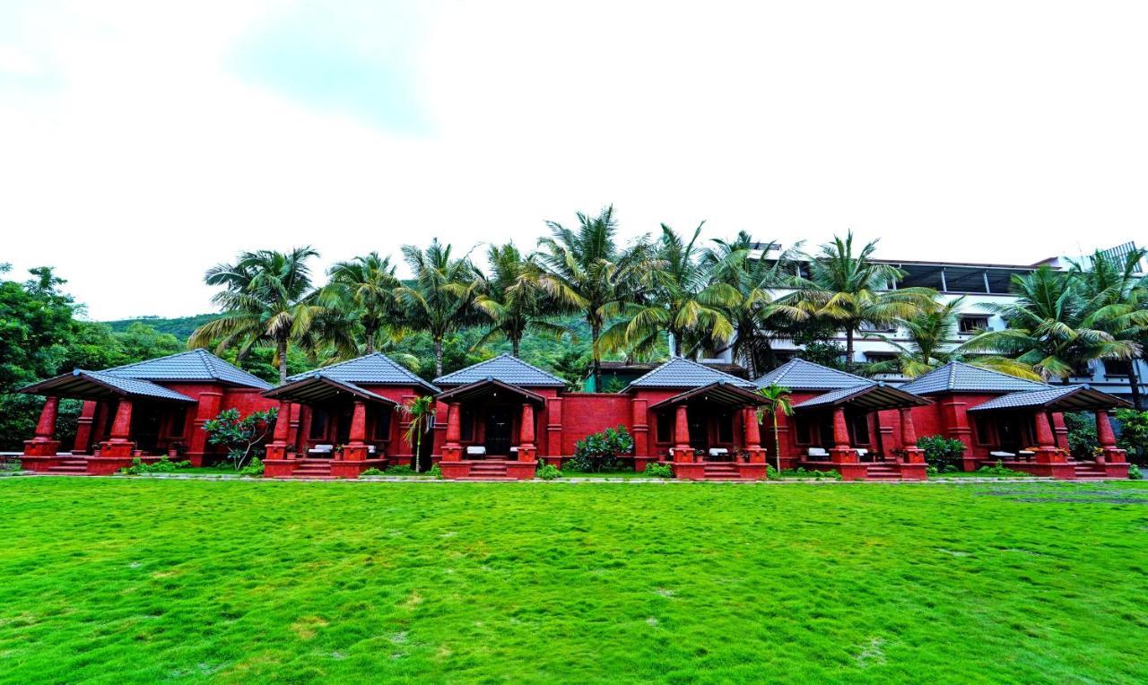 Siddhagiri Hotel And Resort Wai Екстер'єр фото