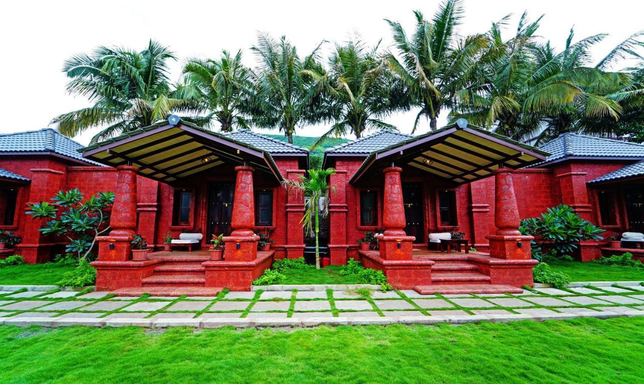 Siddhagiri Hotel And Resort Wai Екстер'єр фото